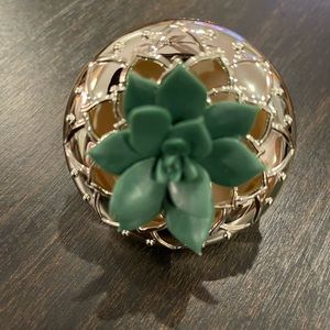 Bath and body works car fragrance holder